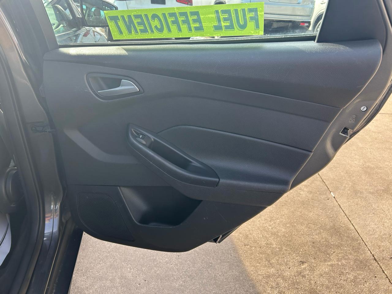 Ford Focus SE Hatch 2016