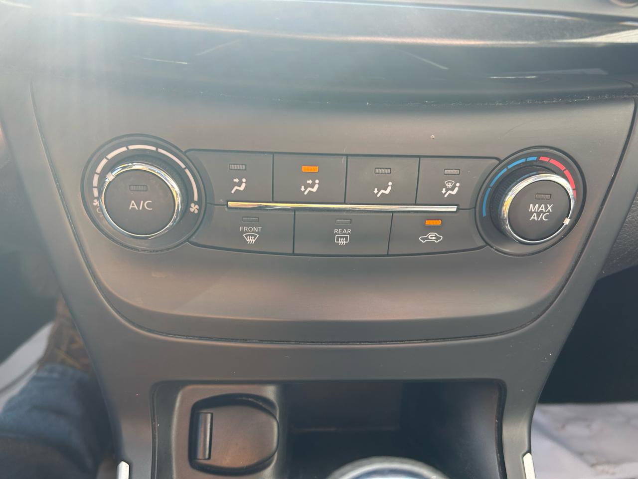 Nissan Sentra FE+ S 2016