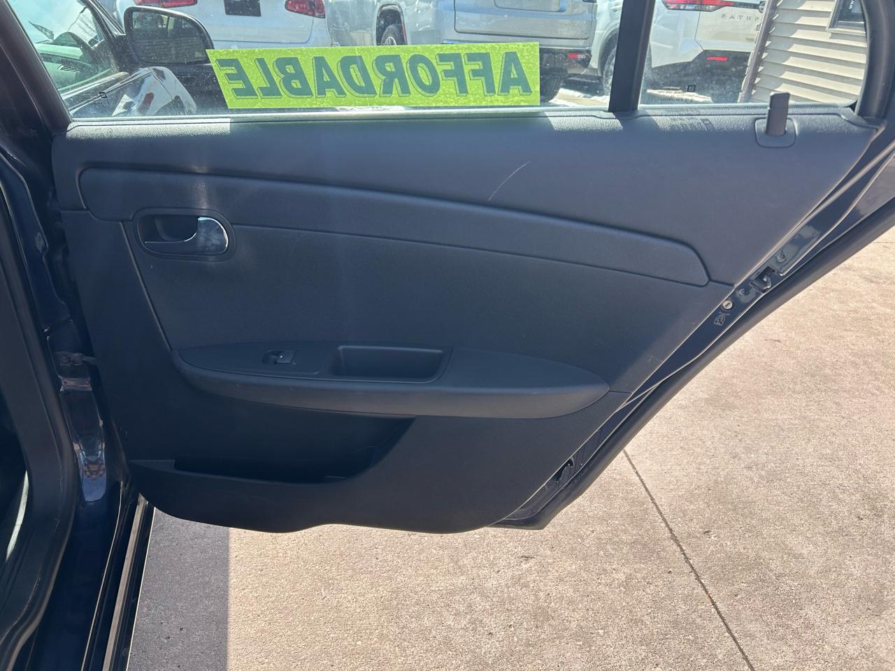 Chevrolet Malibu 1LT 2010