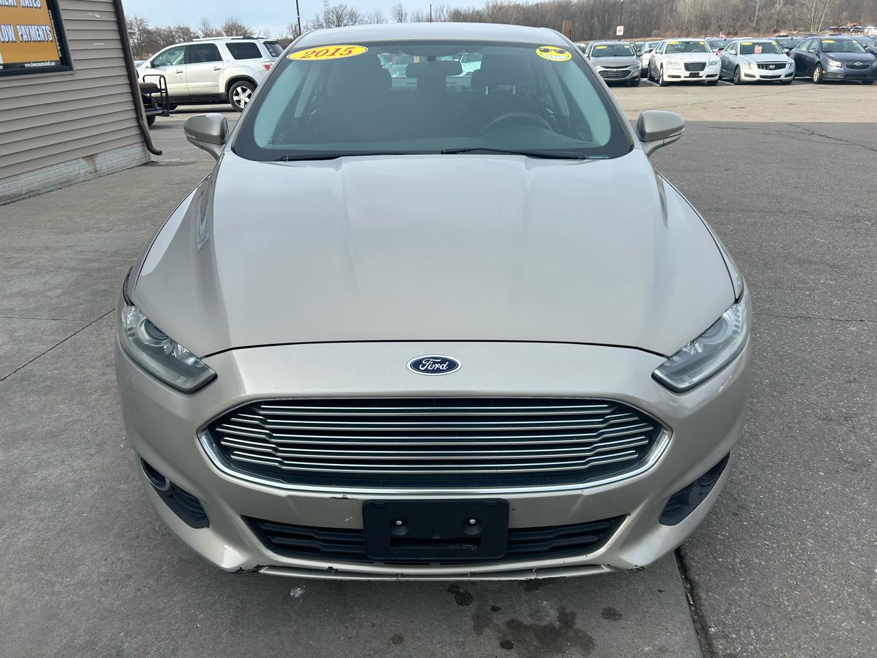 Ford Fusion Hybrid SE 2015