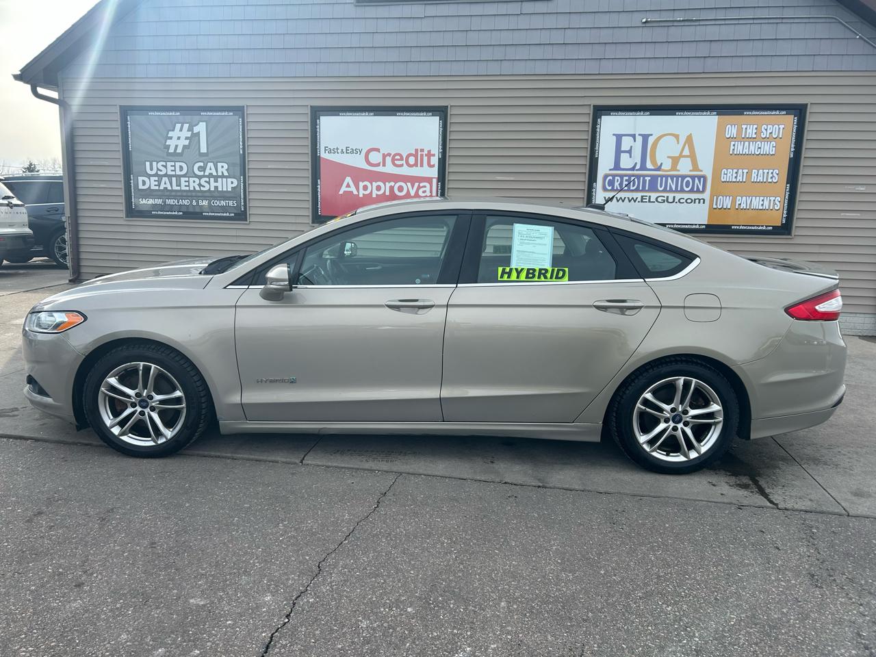 Ford Fusion Hybrid SE 2015