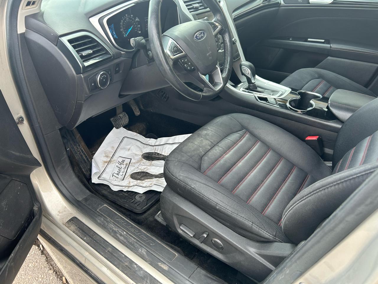 Ford Fusion Hybrid SE 2015