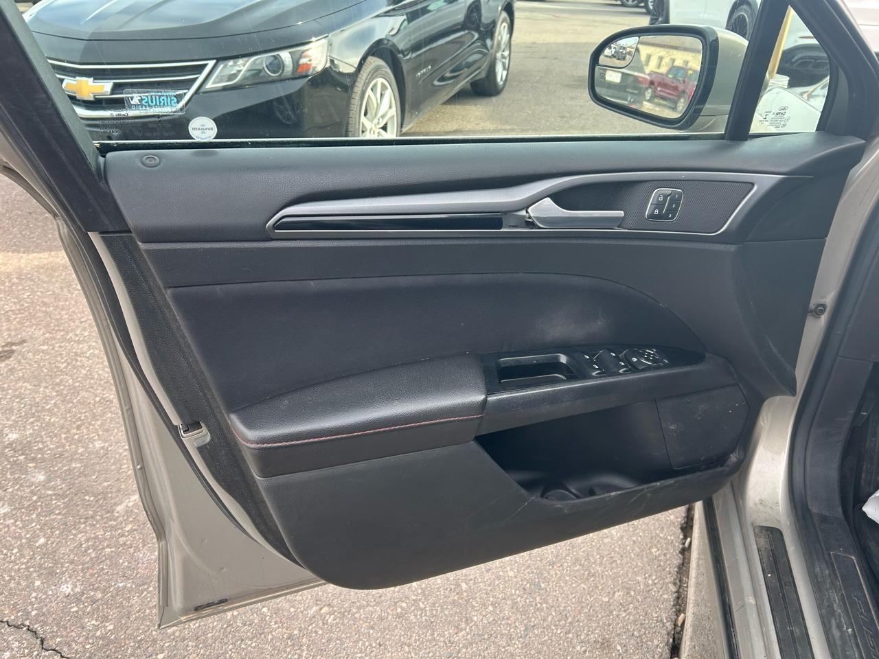 Ford Fusion Hybrid SE 2015