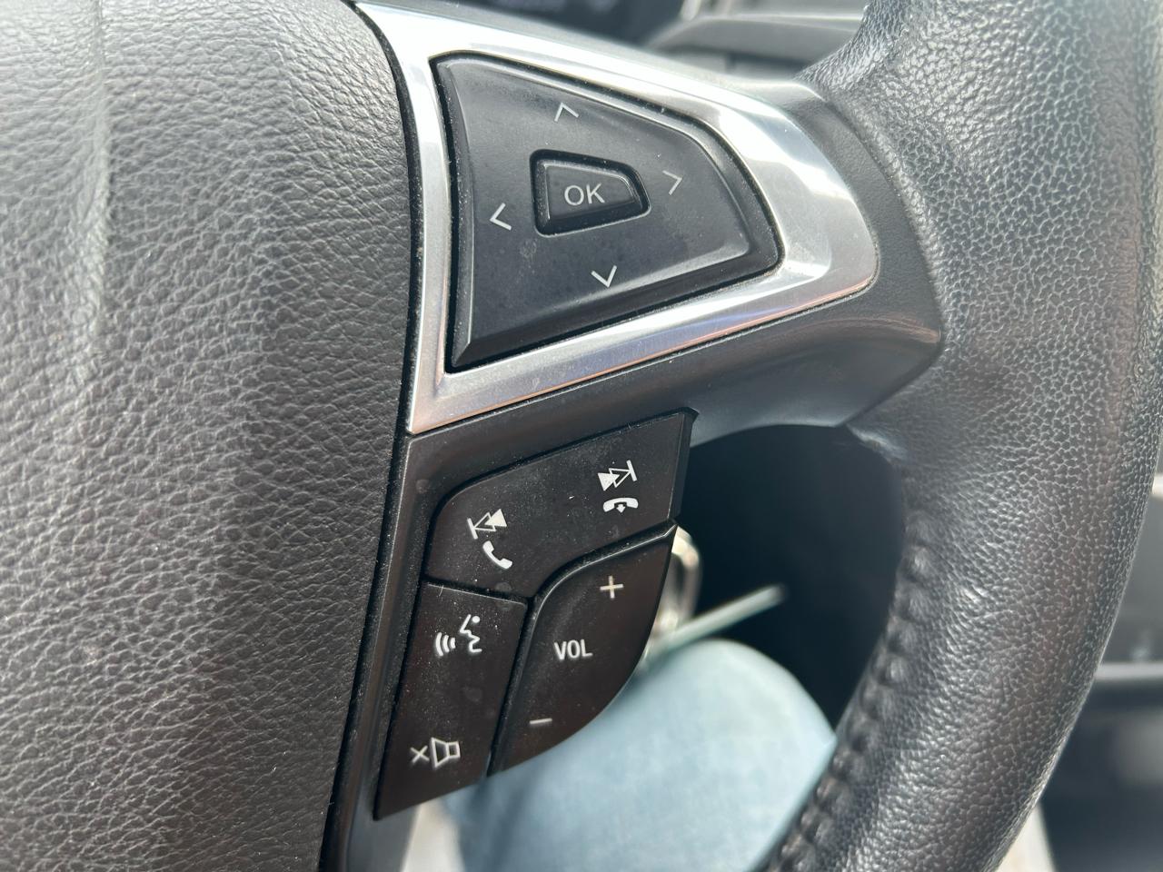 Ford Fusion Hybrid SE 2015