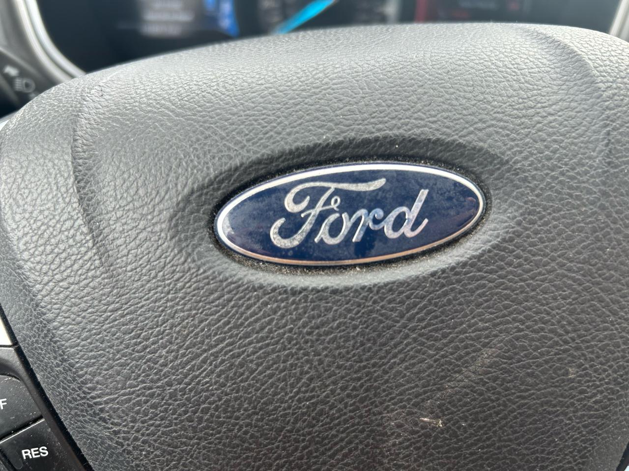 Ford Fusion Hybrid SE 2015