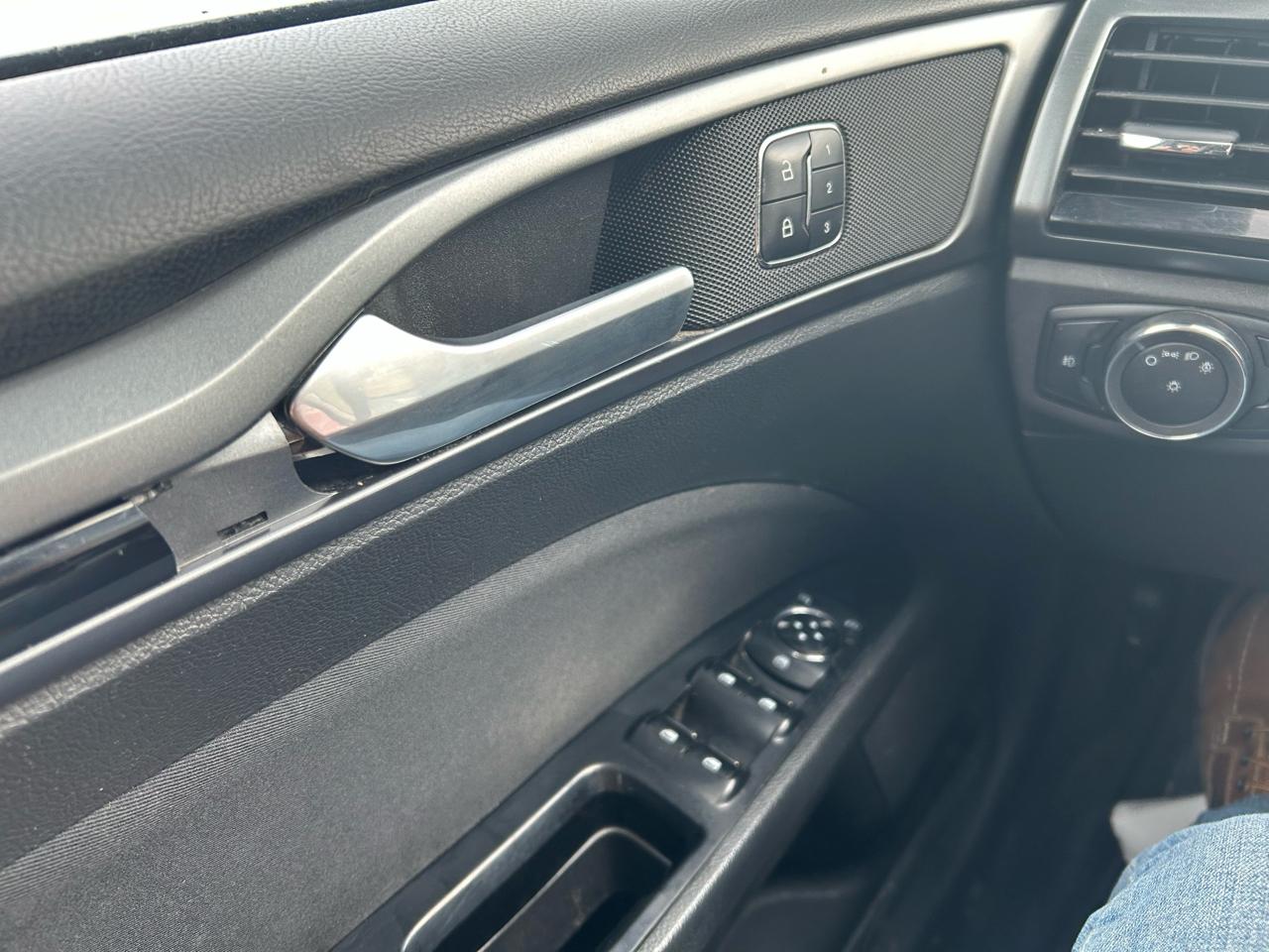 Ford Fusion Hybrid SE 2015