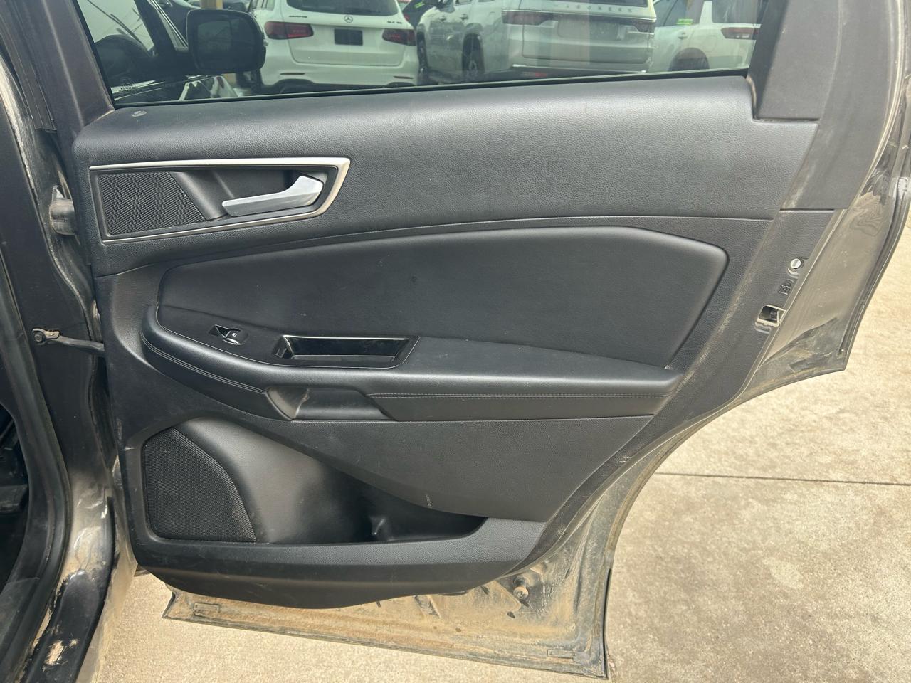 Ford Edge SEL FWD 2015