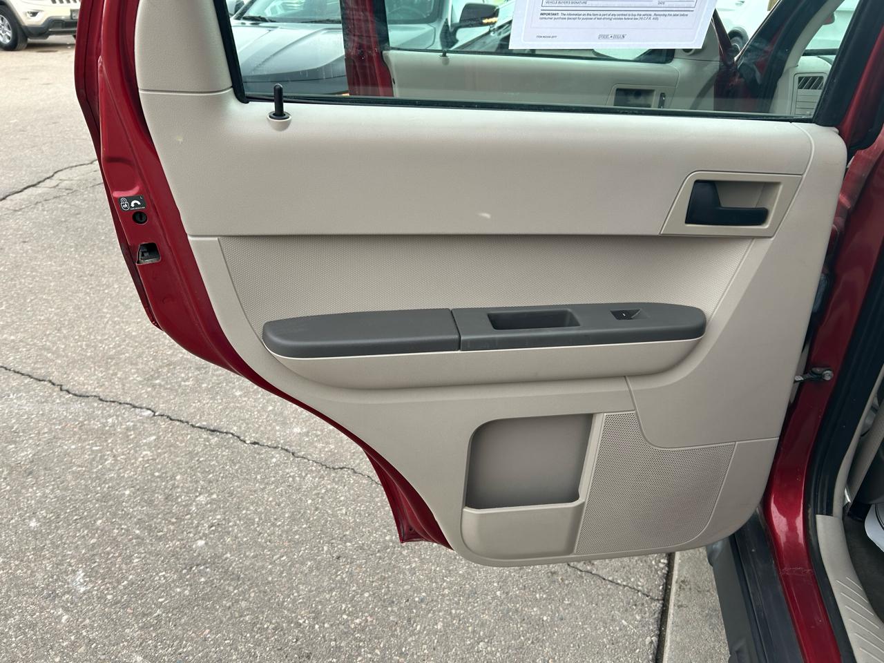 Ford Escape XLS FWD 2012