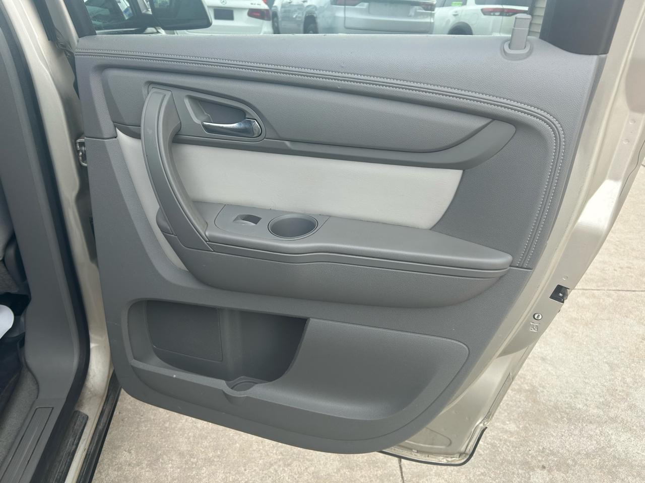 GMC Acadia SLE-2 FWD 2015