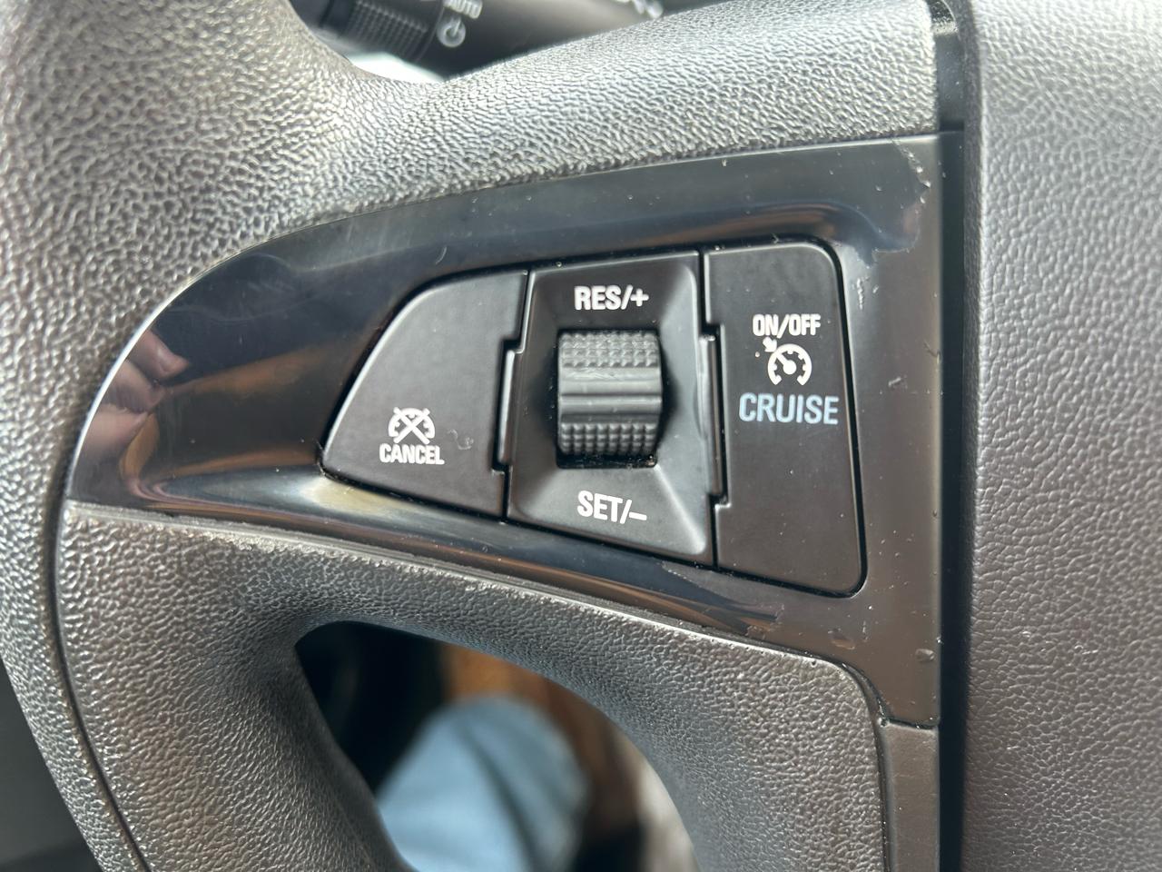 Chevrolet Equinox LS 2WD 2013