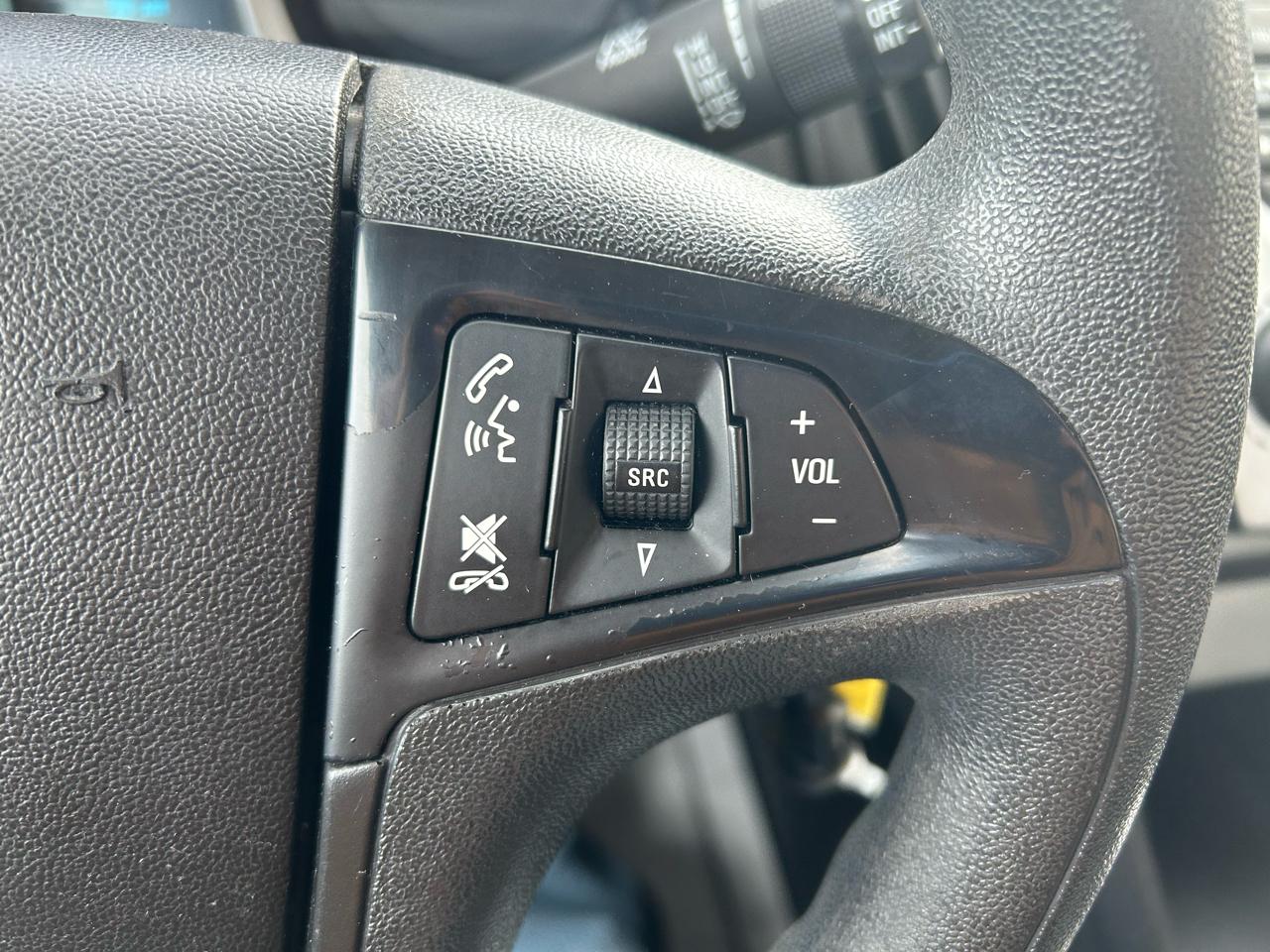 Chevrolet Equinox LS 2WD 2013