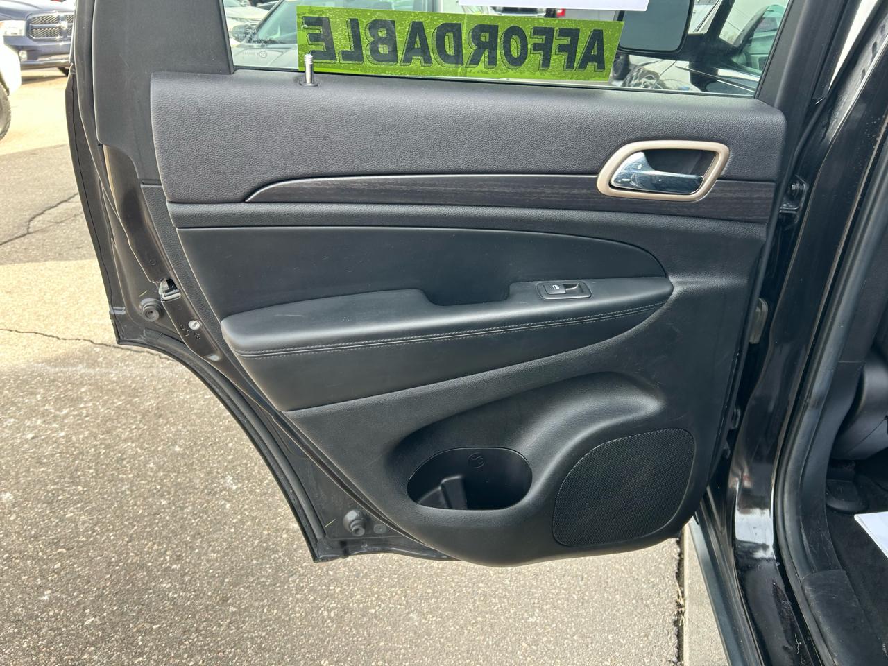 Jeep Grand Cherokee Laredo 4WD 2014