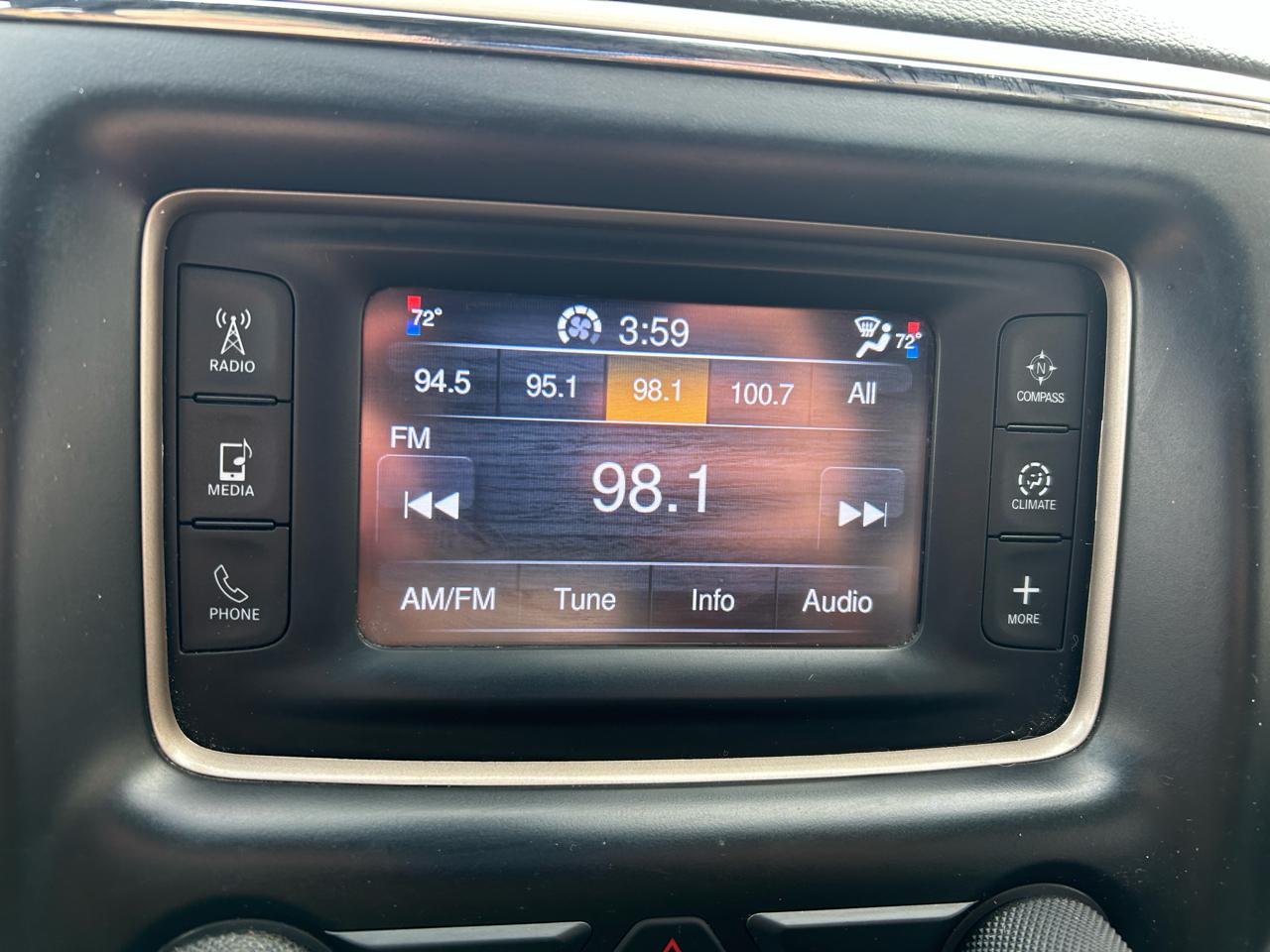 Jeep Grand Cherokee Laredo 4WD 2014