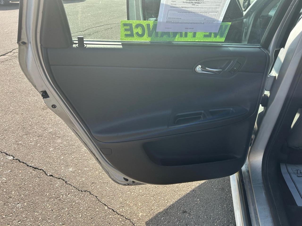 Chevrolet Impala LT (Fleet) 2012