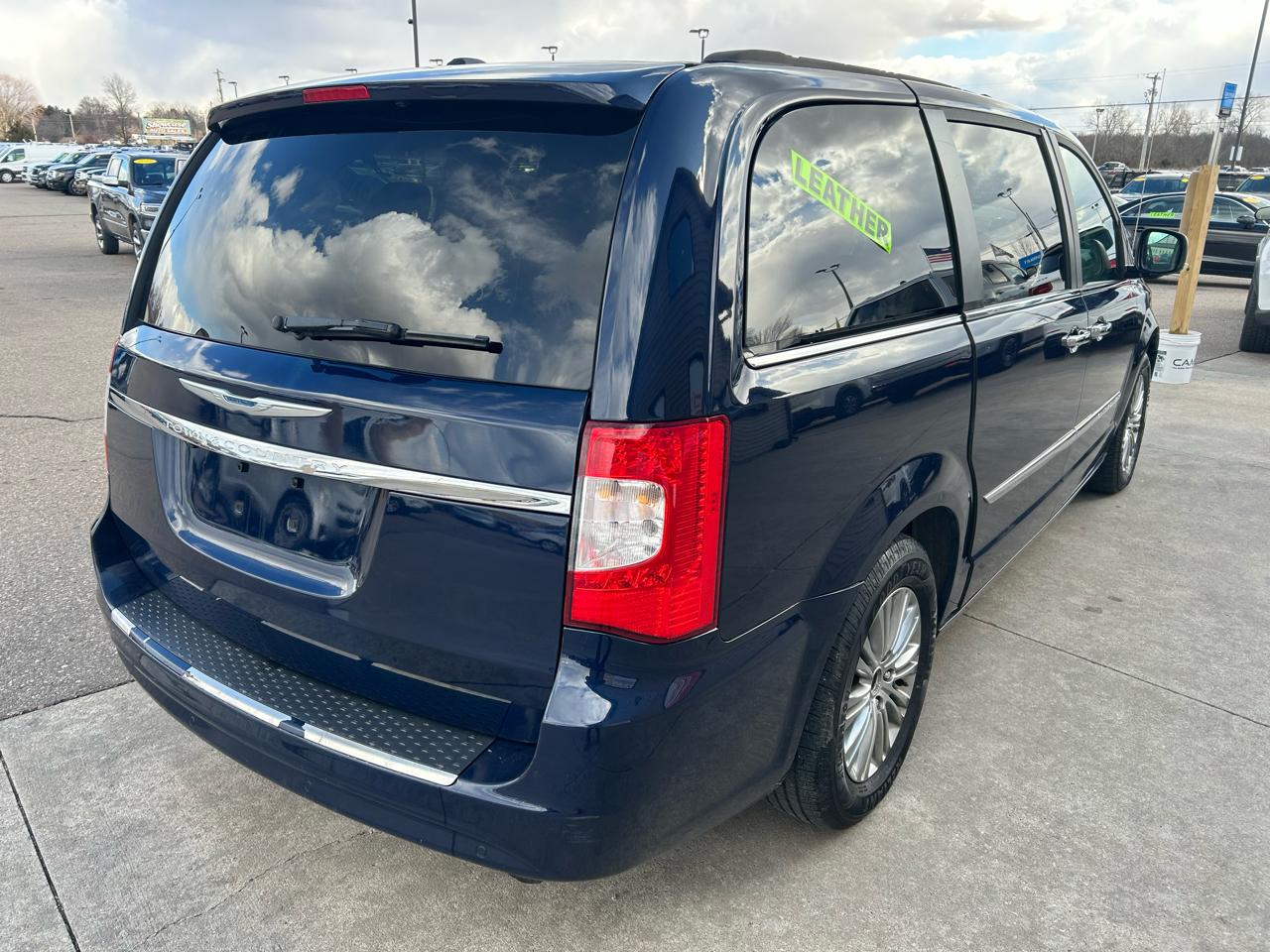 Chrysler Town & Country Touring-L 2015