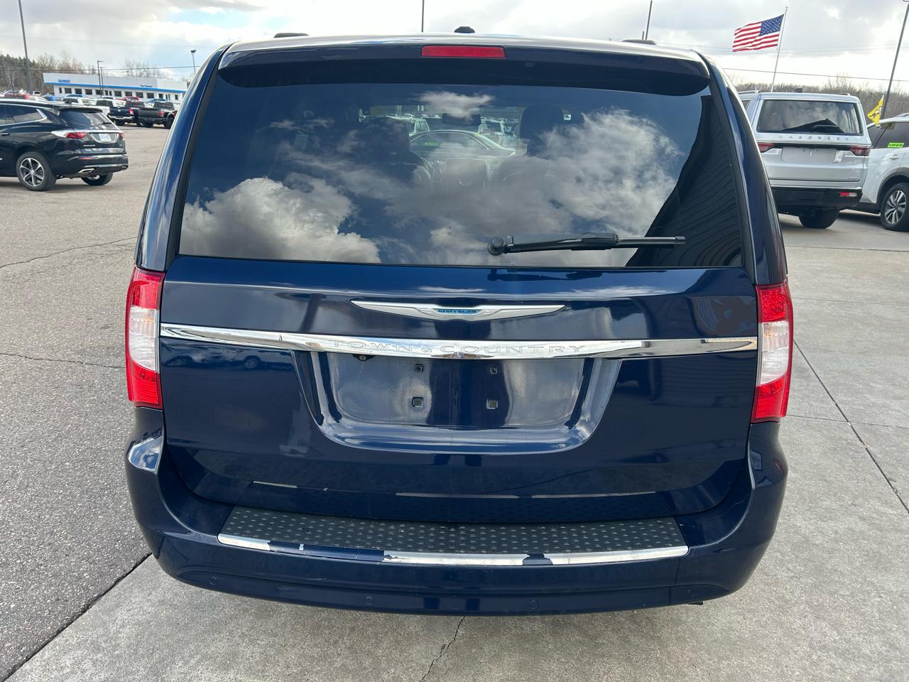 Chrysler Town & Country Touring-L 2015
