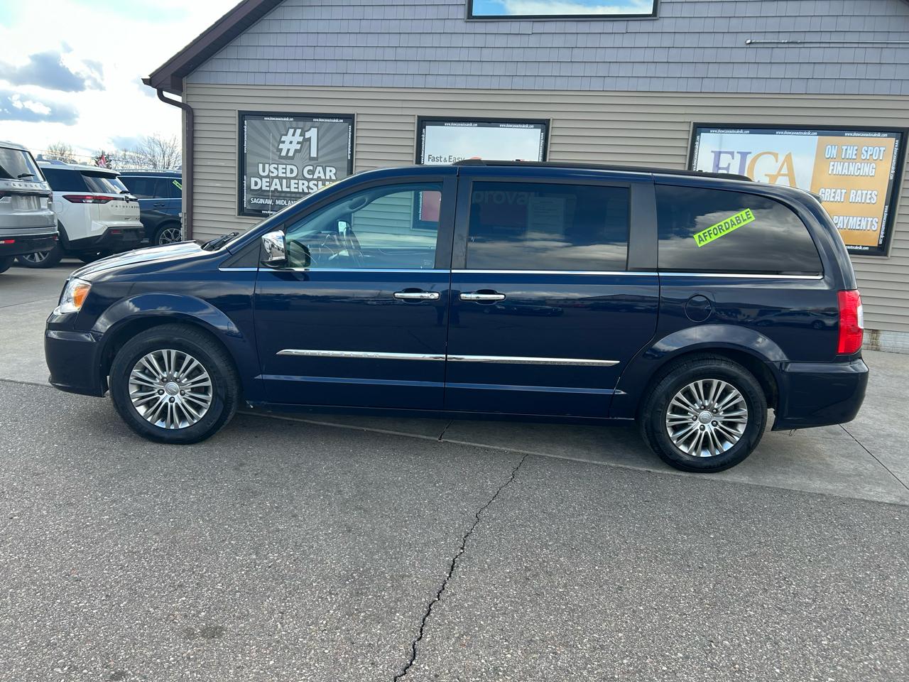Chrysler Town & Country Touring-L 2015