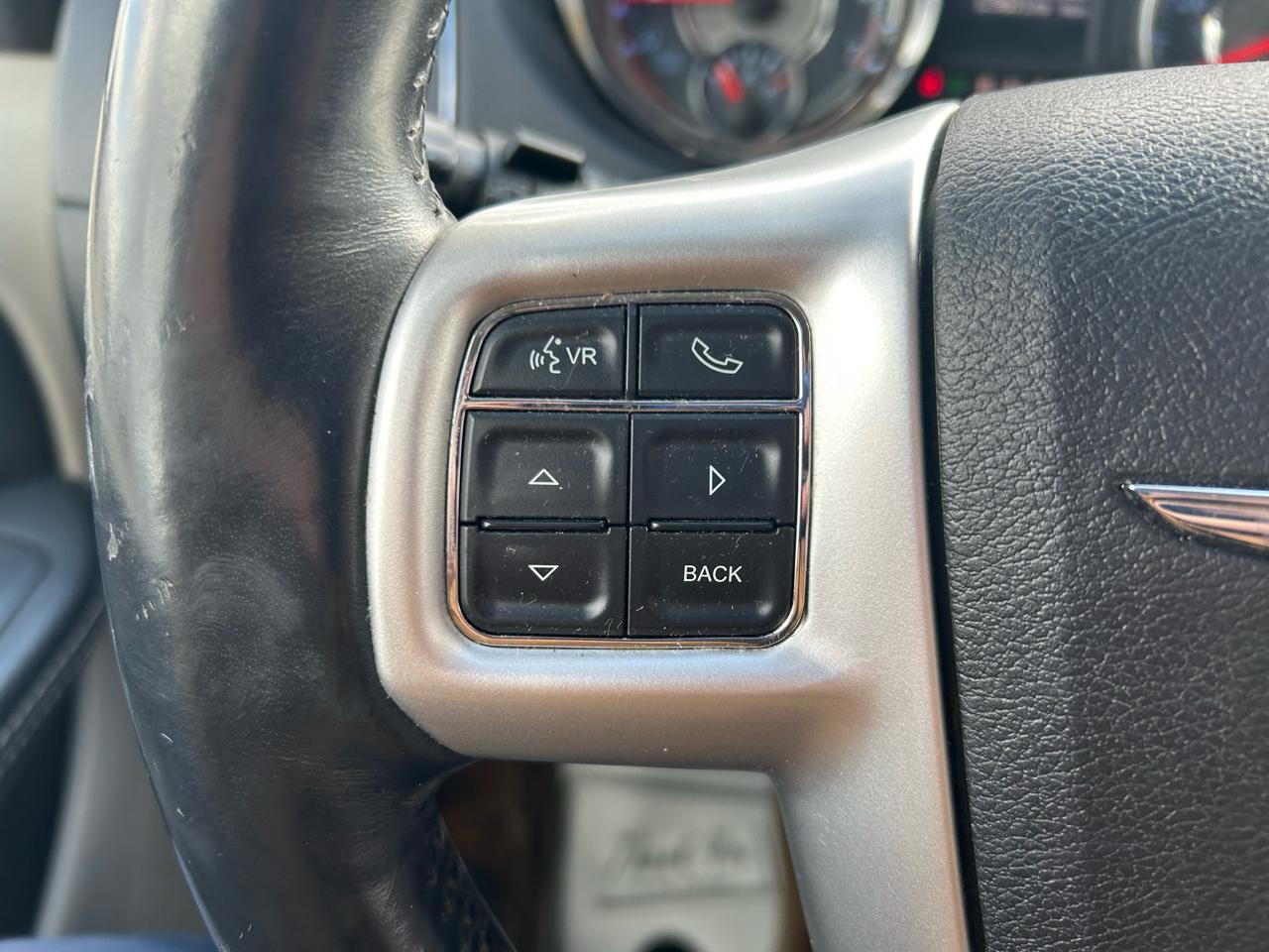 Chrysler Town & Country Touring-L 2015