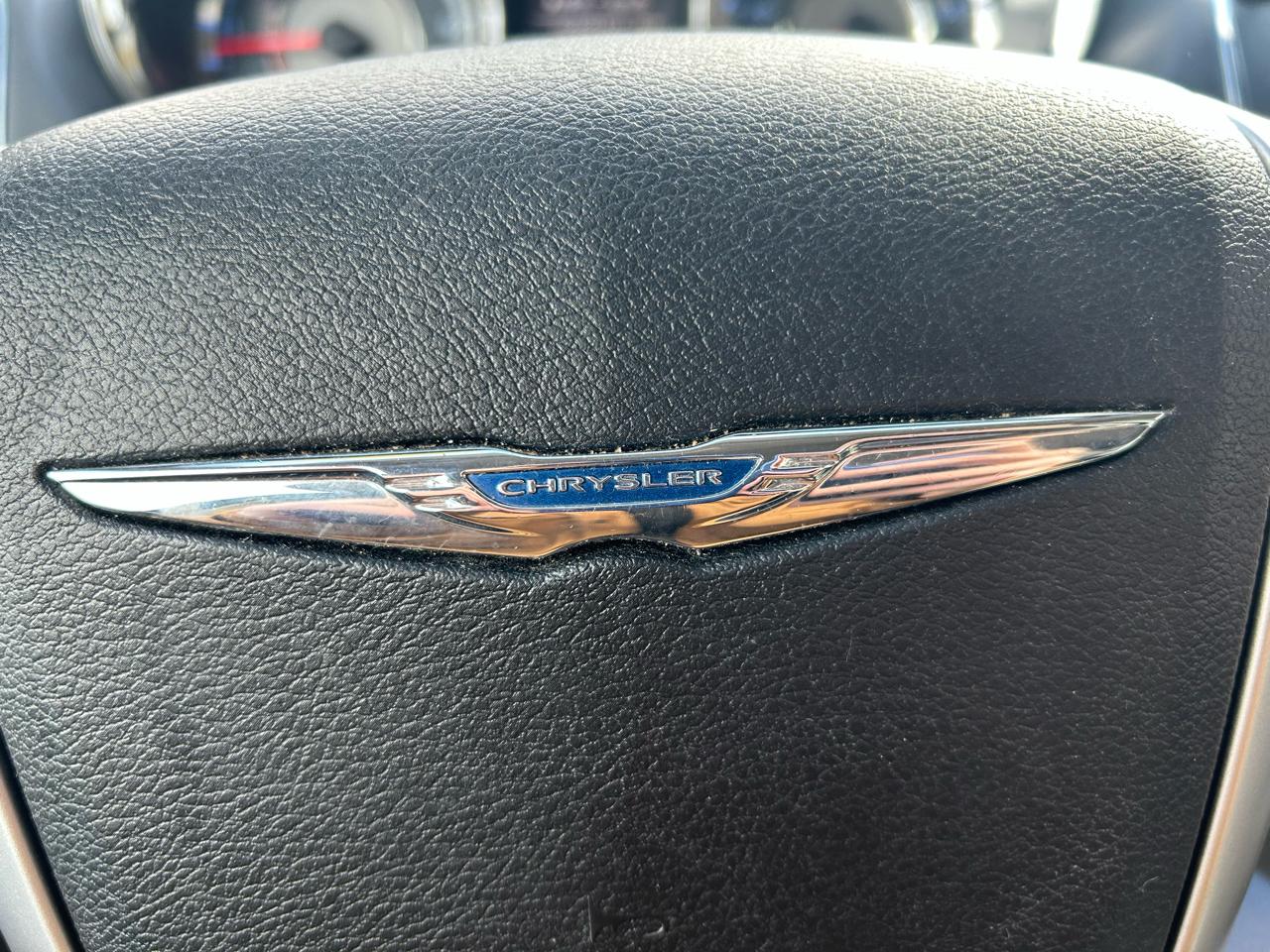 Chrysler Town & Country Touring-L 2015