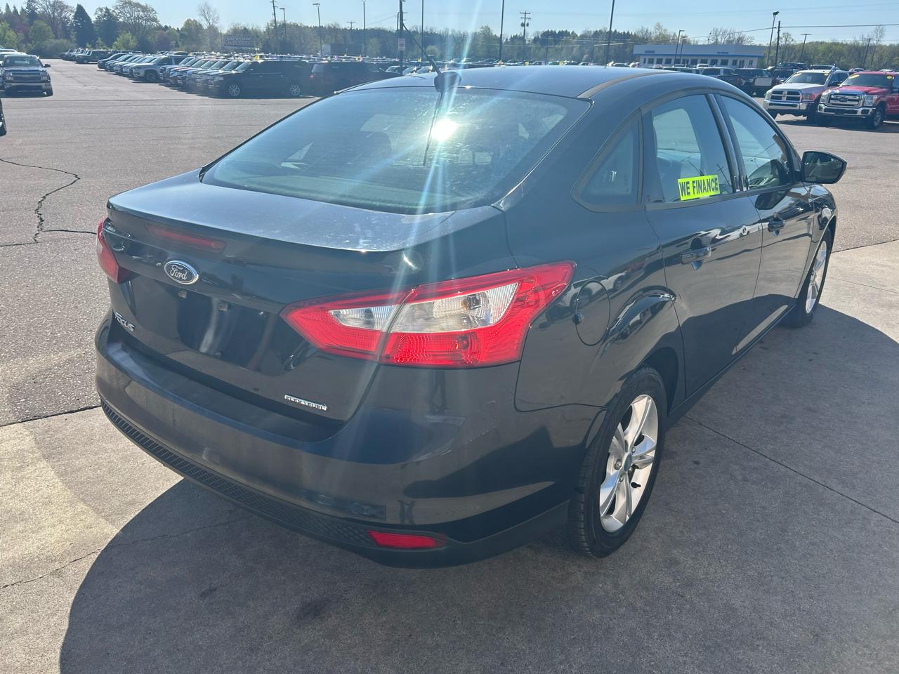 Ford Focus SE Sedan 2013
