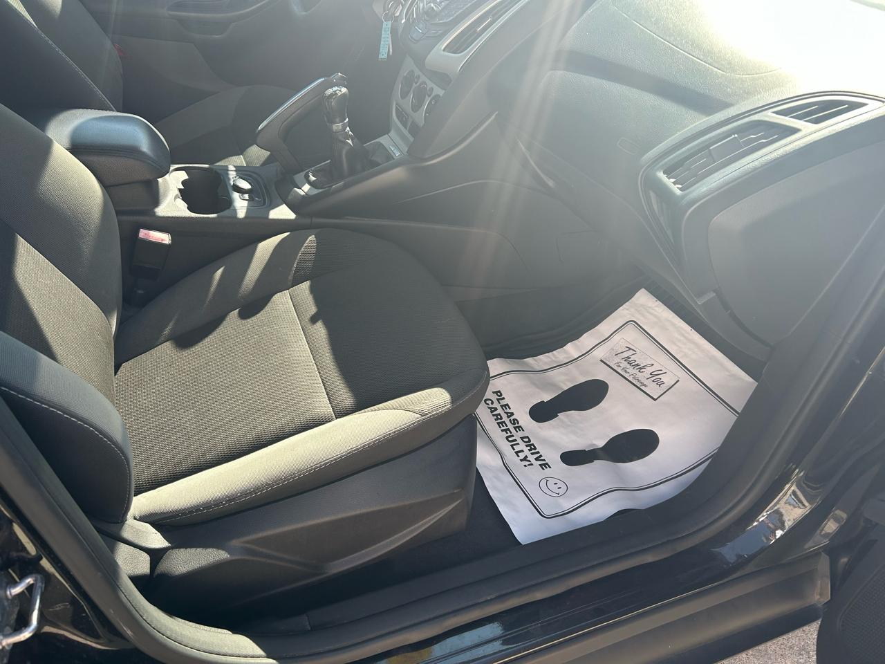 Ford Focus SE Sedan 2013