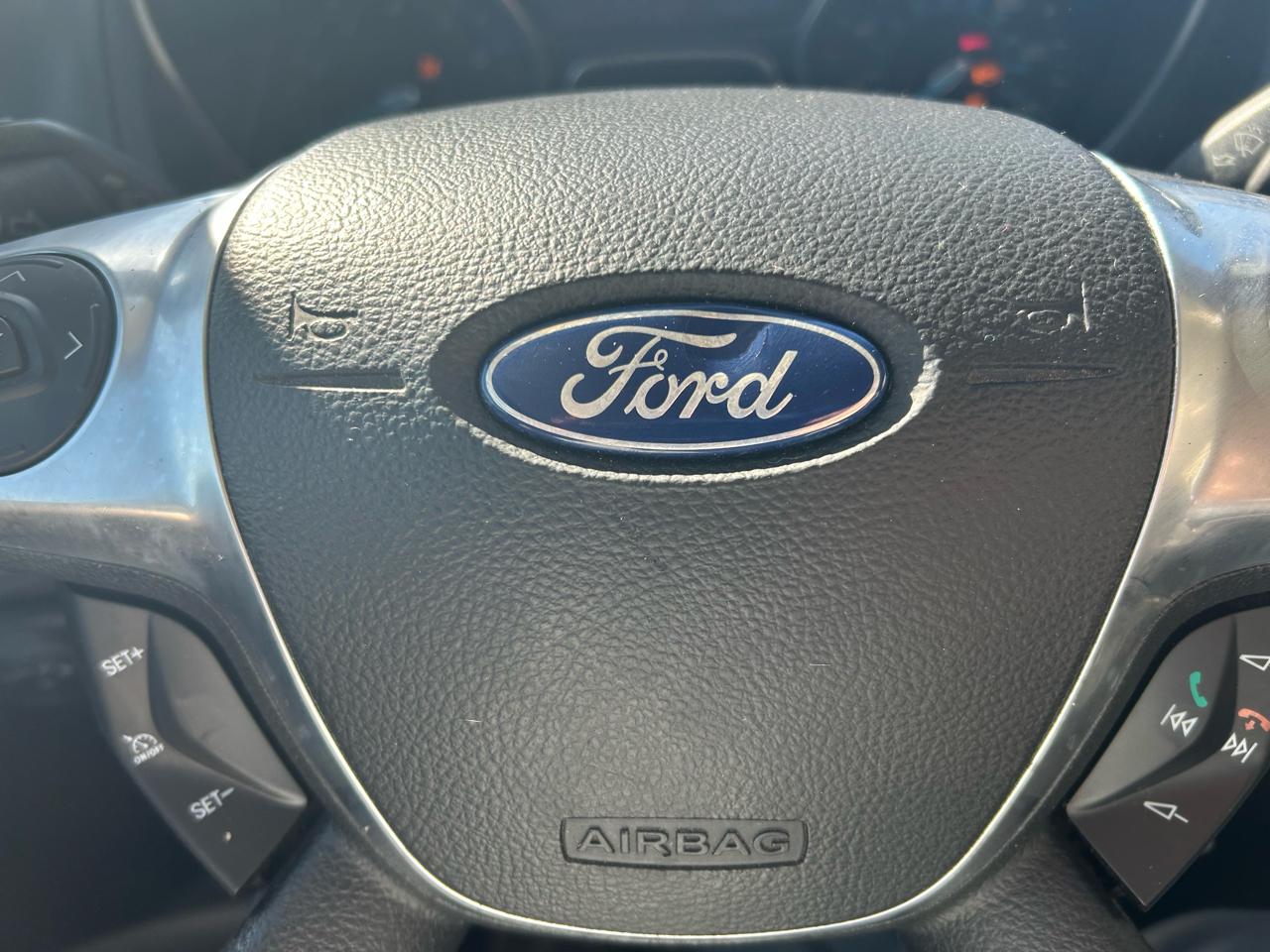 Ford Focus SE Sedan 2013