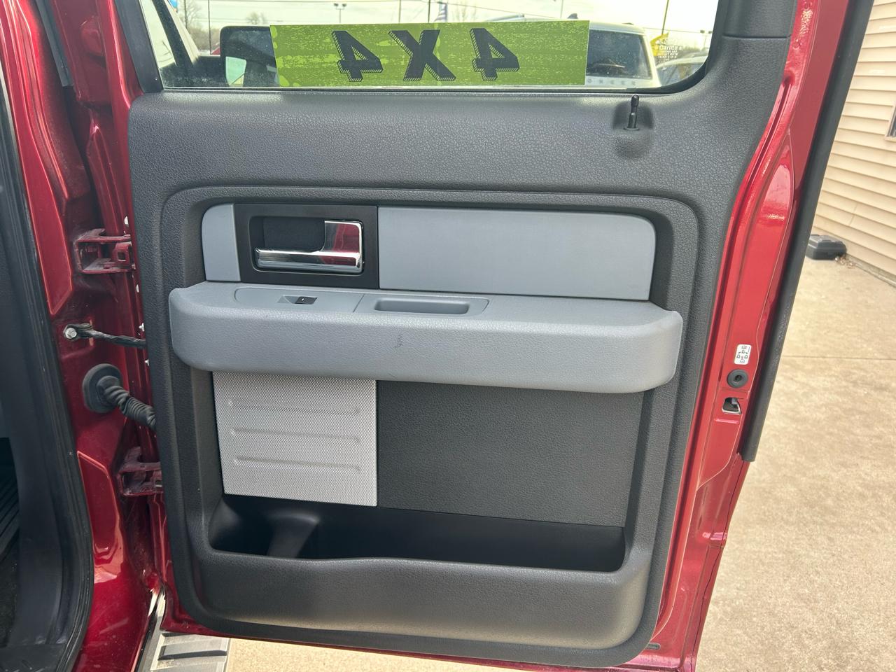 Ford F-150 SuperCrew 139" XLT 4WD 2014