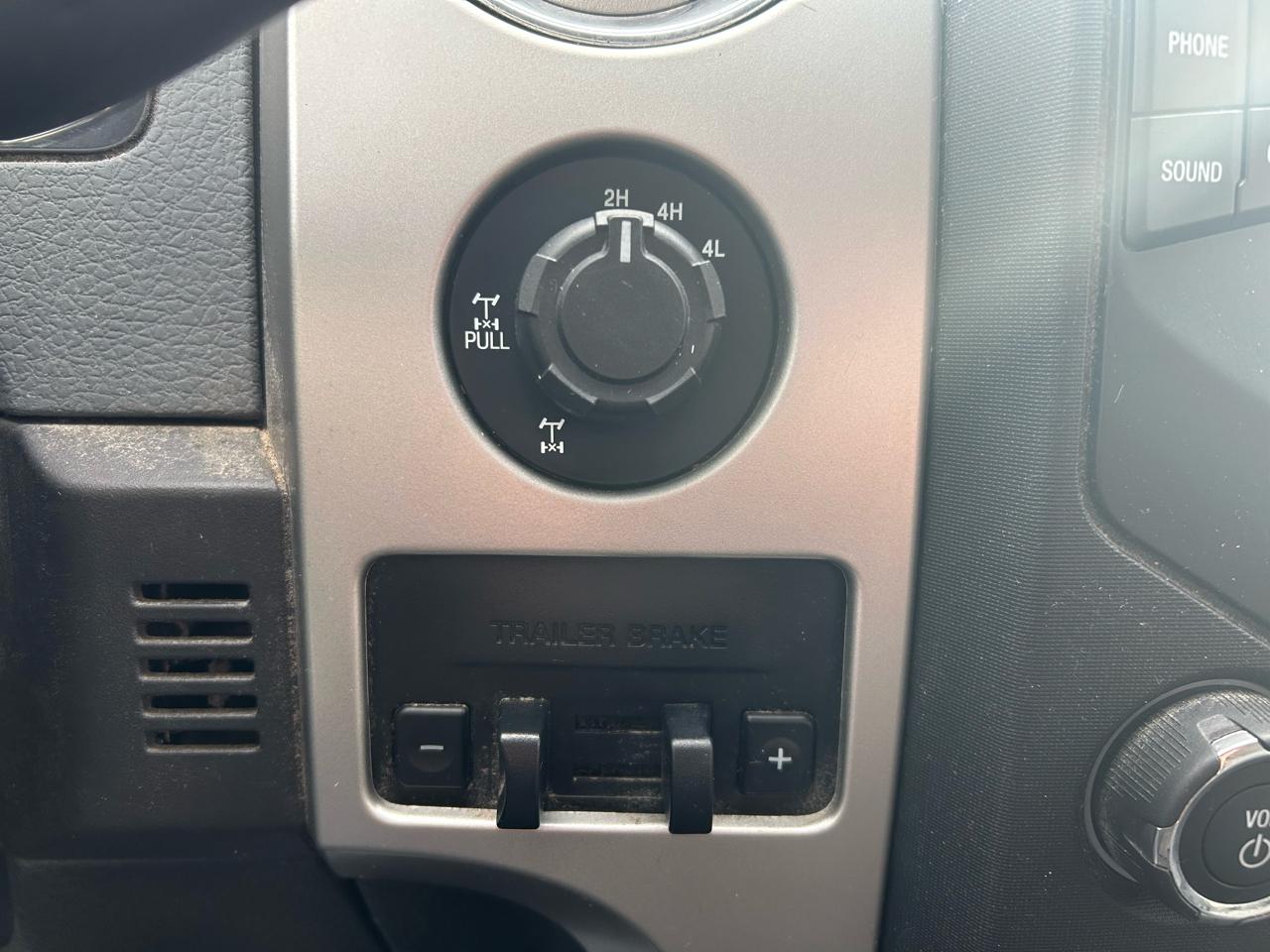 Ford F-150 SuperCrew 139" XLT 4WD 2014