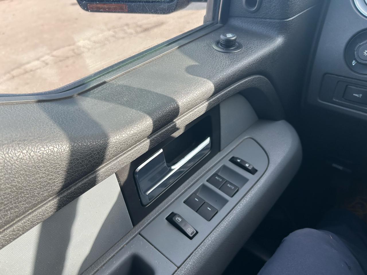 Ford F-150 SuperCrew 139" XLT 4WD 2014