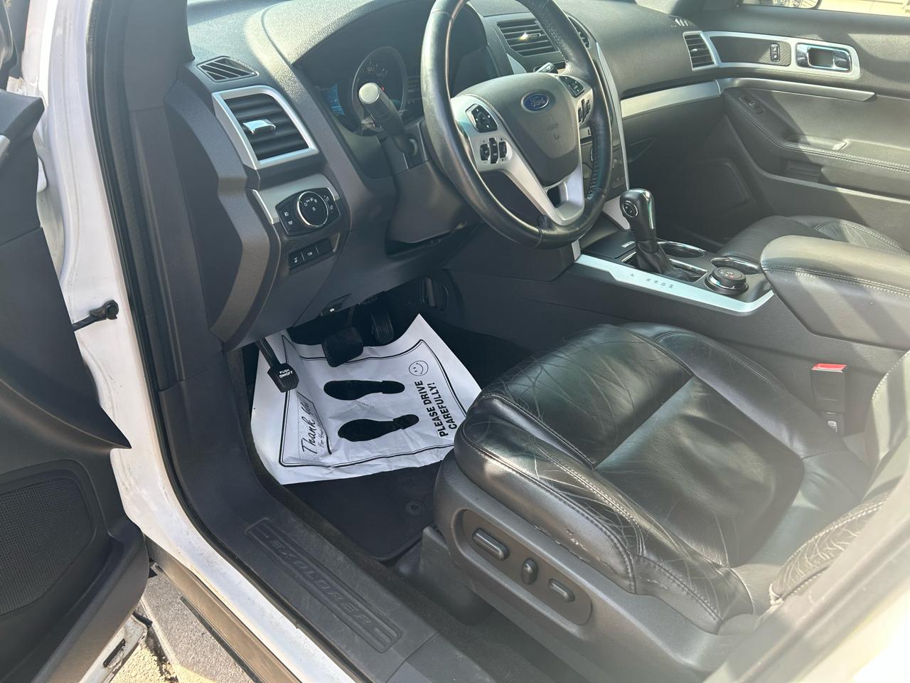 Ford Explorer XLT 4WD 2014