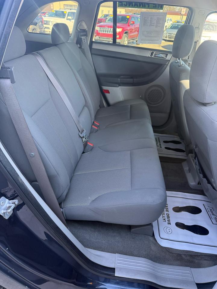 Chrysler Pacifica LX FWD 2008