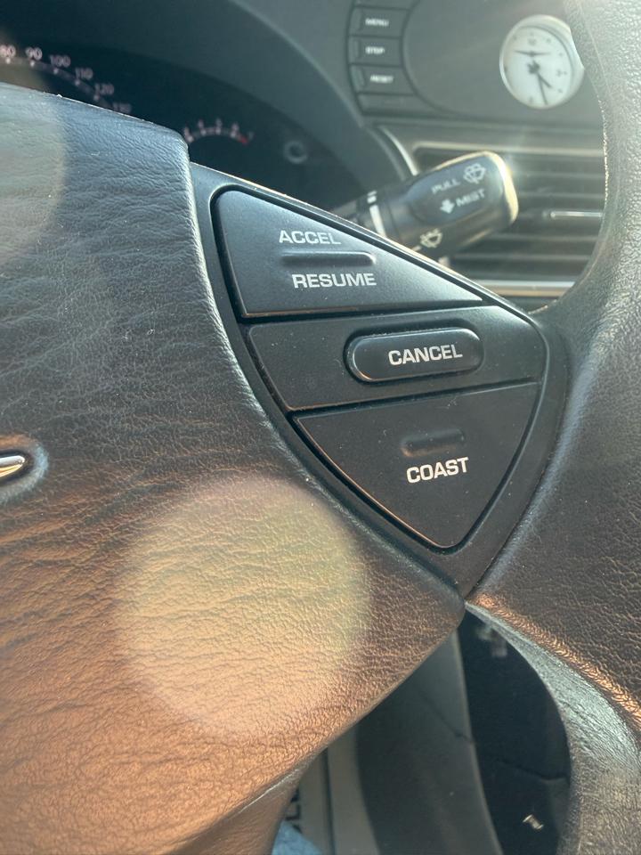 Chrysler Pacifica LX FWD 2008