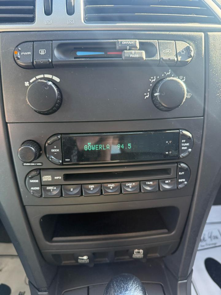 Chrysler Pacifica LX FWD 2008