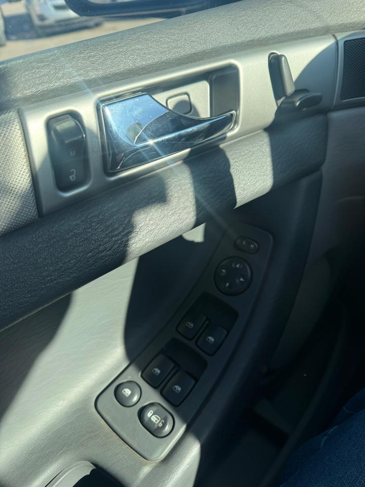 Chrysler Pacifica LX FWD 2008