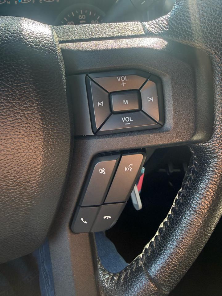 Ford F-150 XL SuperCrew 5.5-ft. Bed 4WD 2015