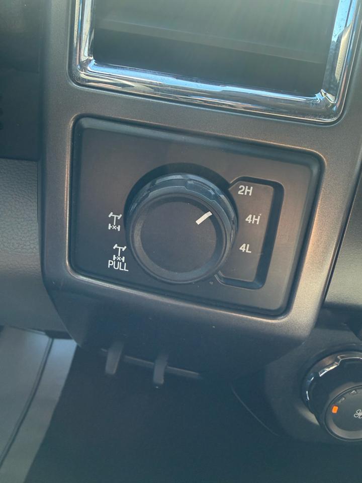 Ford F-150 XL SuperCrew 5.5-ft. Bed 4WD 2015