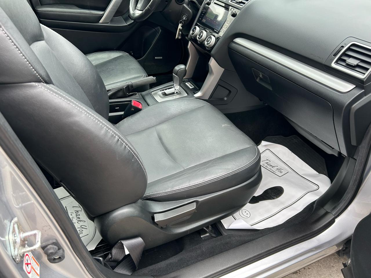 Subaru Forester 2.5i Touring 2016