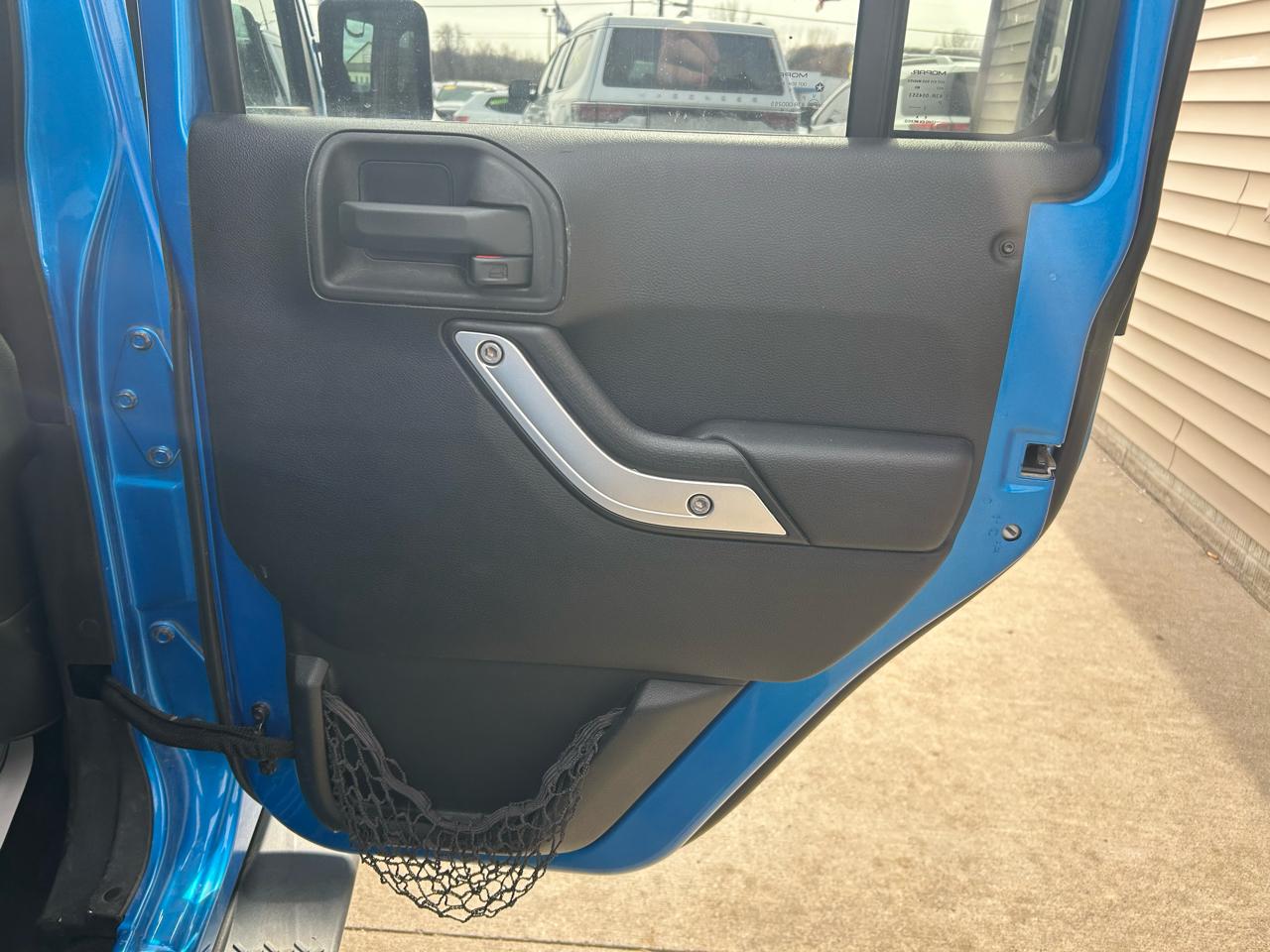 Jeep Wrangler Unlimited Sahara 4WD 2015