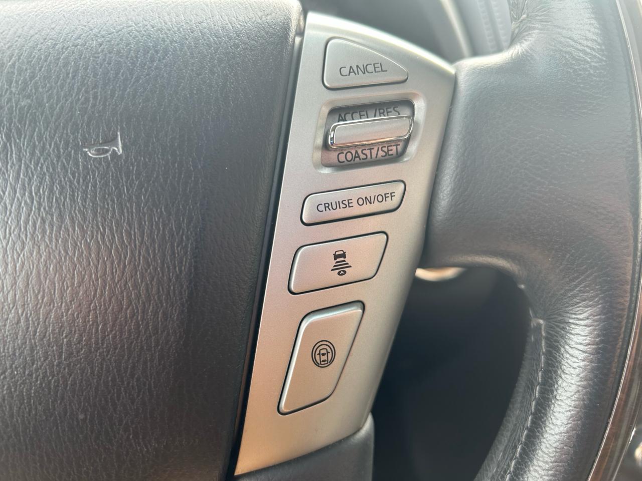 Infiniti QX80 4WD 2015