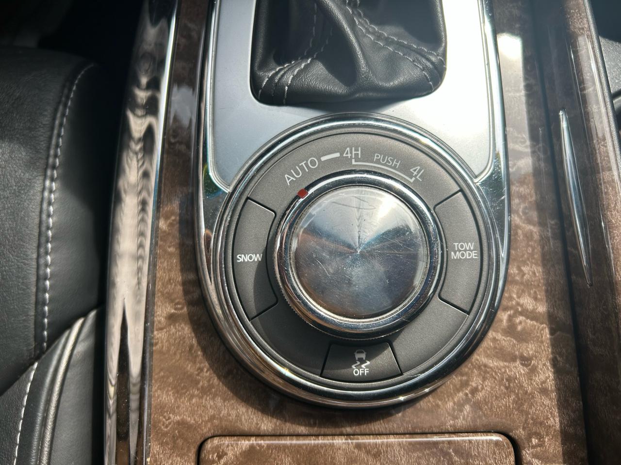 Infiniti QX80 4WD 2015