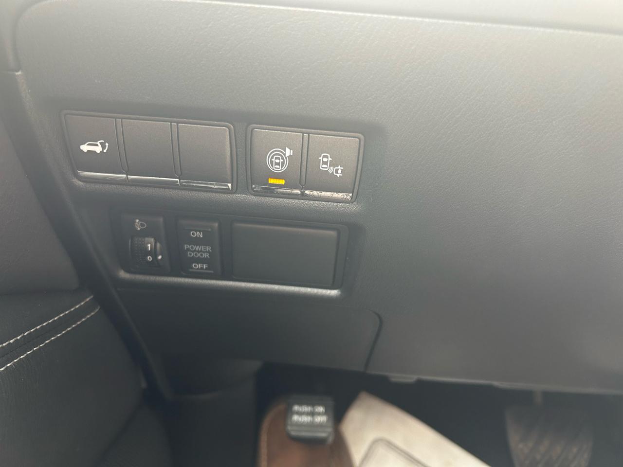 Infiniti QX80 4WD 2015