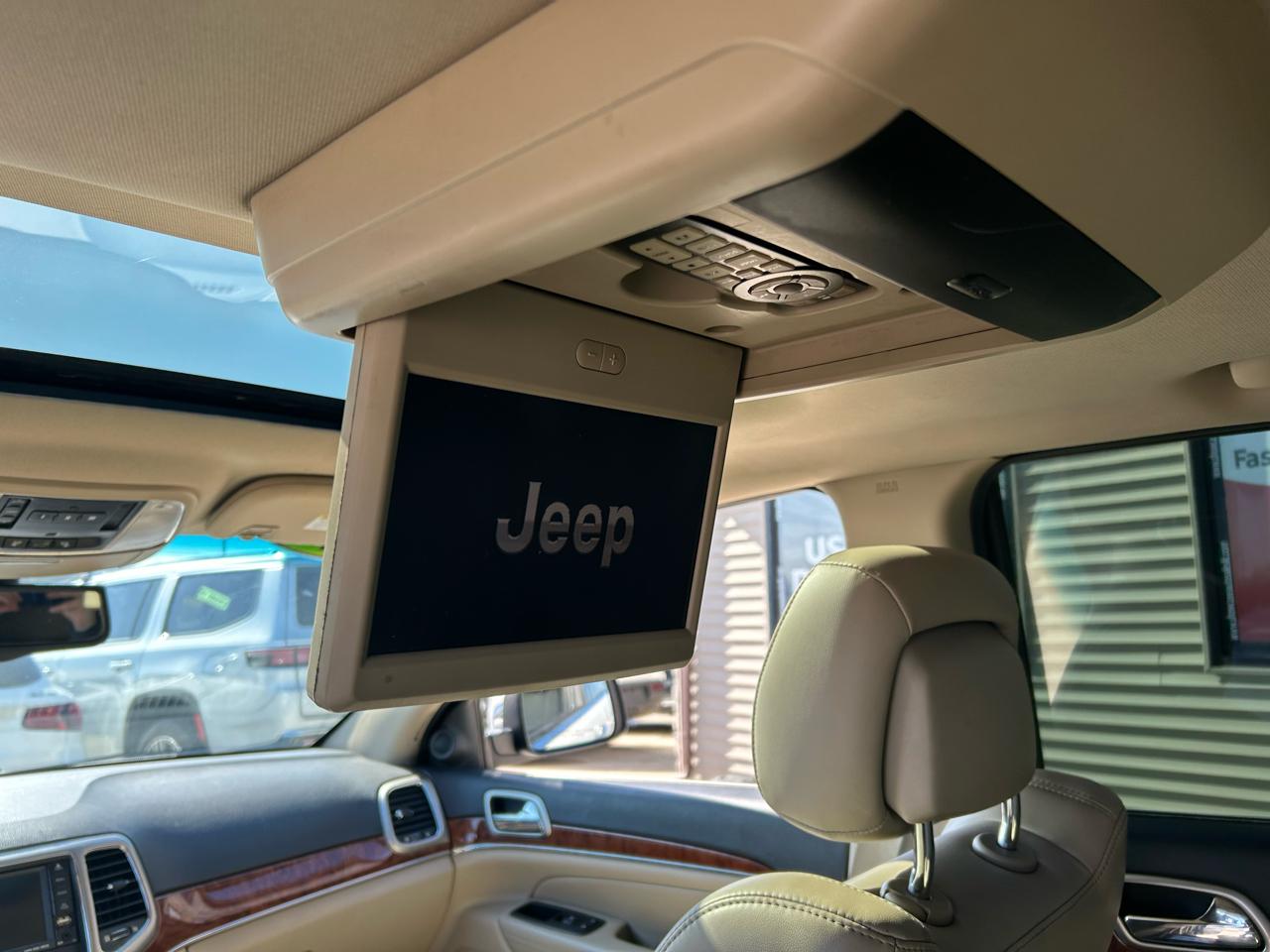 Jeep Grand Cherokee Limited 4WD 2011