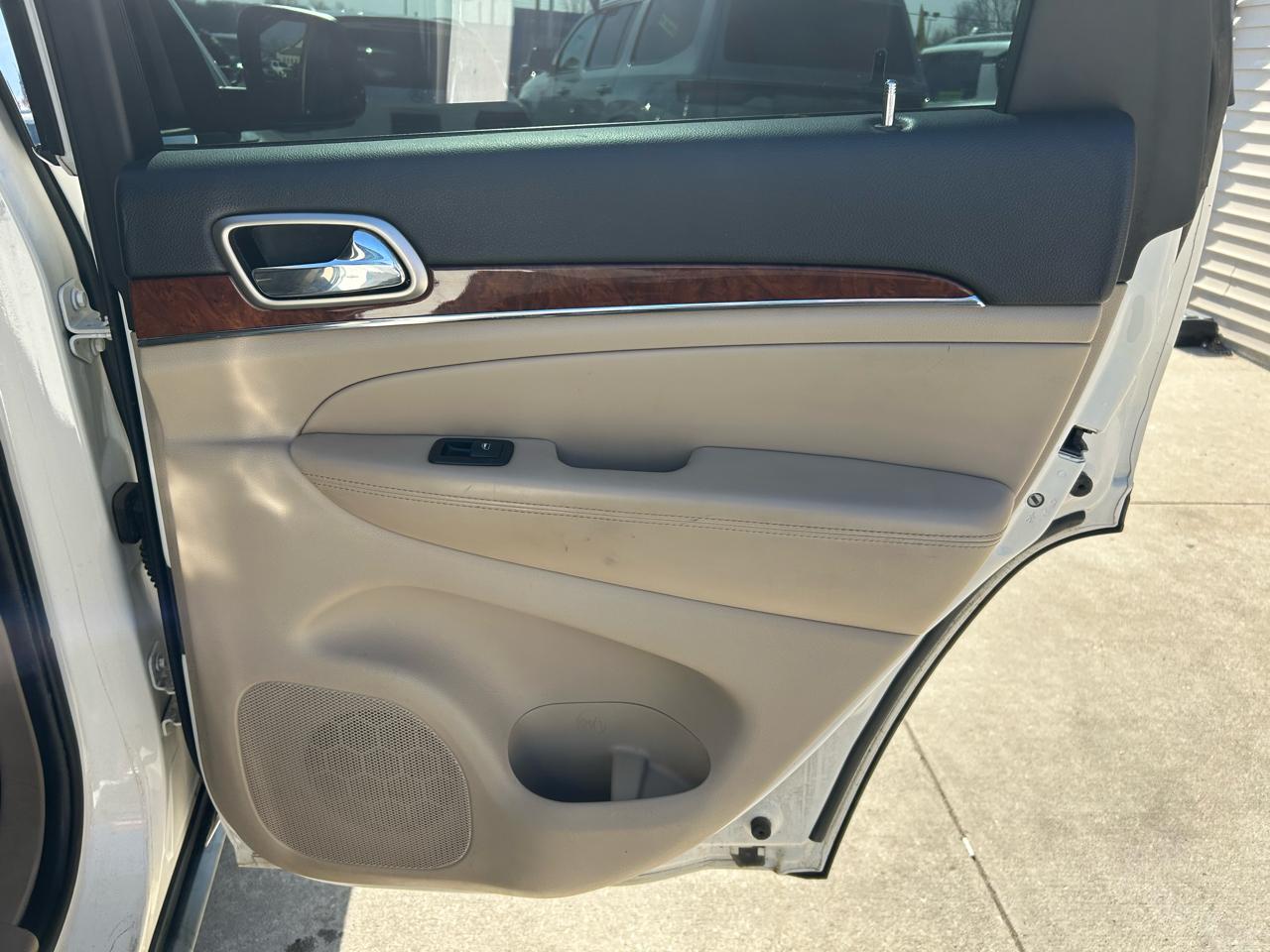 Jeep Grand Cherokee Limited 4WD 2011