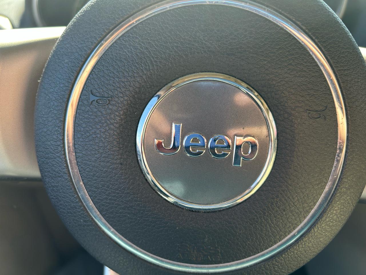 Jeep Grand Cherokee Limited 4WD 2011