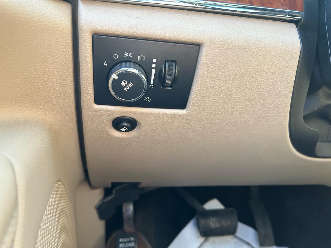 Jeep Grand Cherokee Limited 4WD 2011