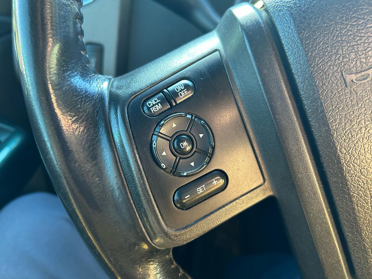 Ford F-350 SD XLT Crew Cab Long Bed 4WD 2011