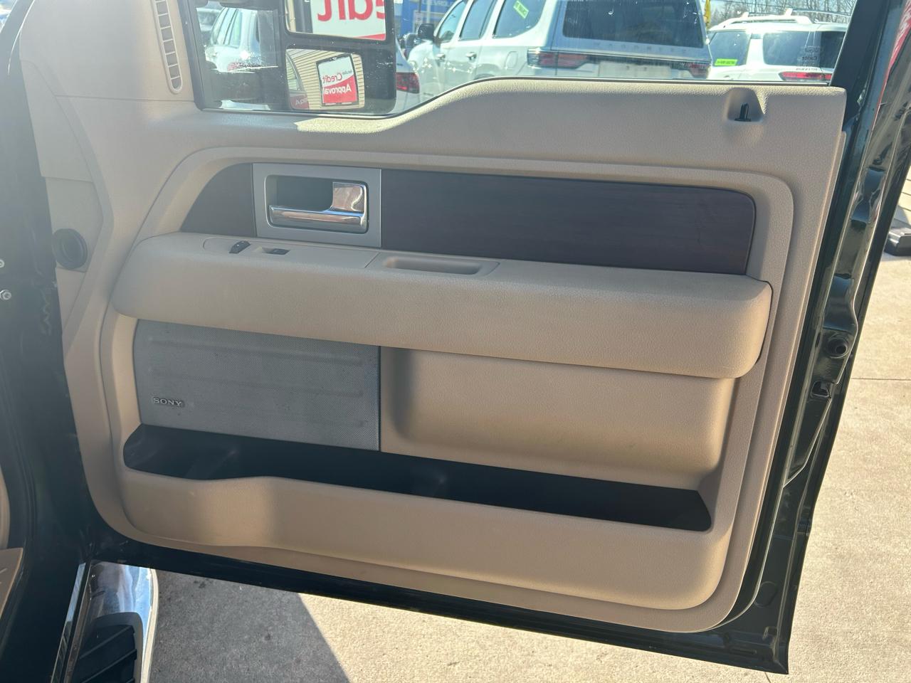 Ford F-150 King-Ranch SuperCrew 5.5-ft. Bed 4WD 2014