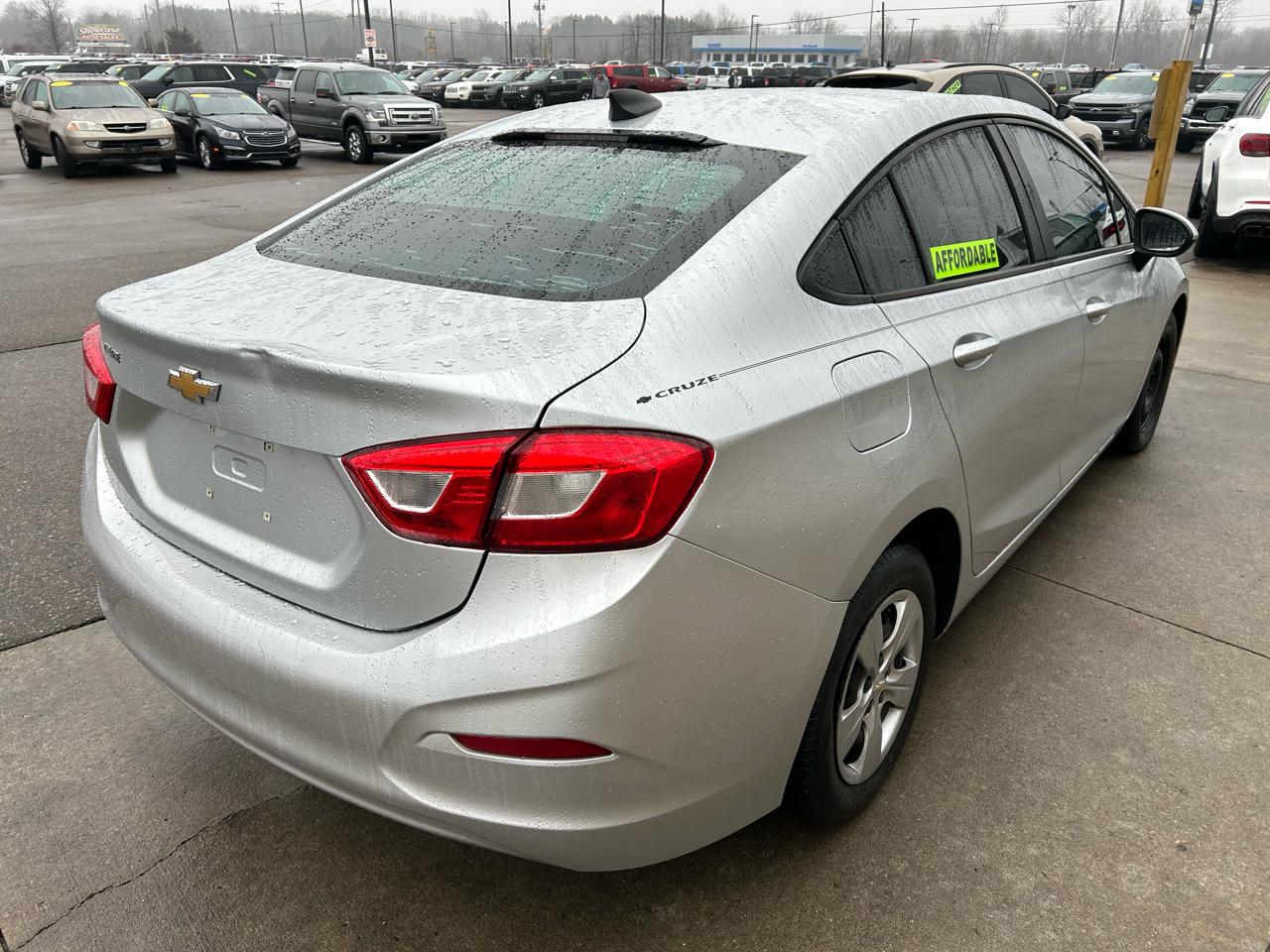 Chevrolet Cruze LS Auto 2018
