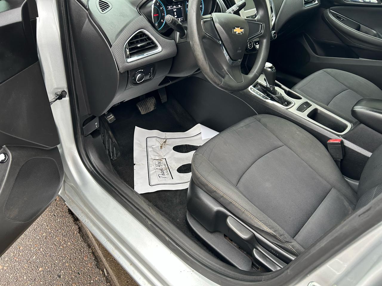 Chevrolet Cruze LS Auto 2018