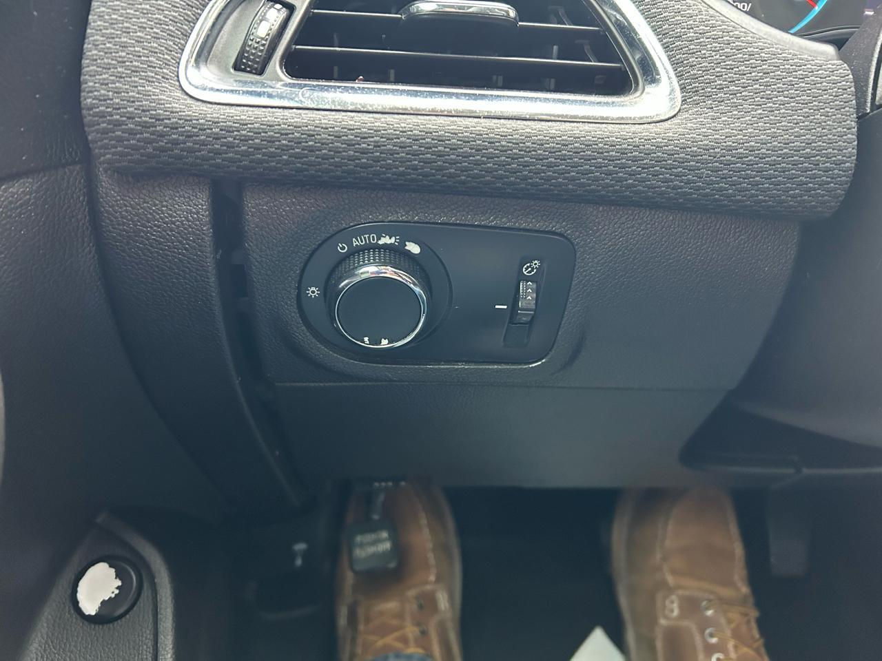 Chevrolet Cruze LS Auto 2018